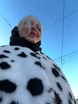 Snapshot of mur_girl chatting on 01.18.25 mur girl online show from 01.18.25