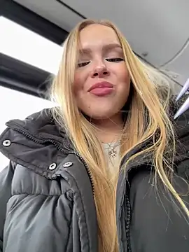 Snapshot of mur_girl chatting on 02.08.25 mur girl online show from 02.08.25