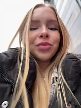 Snapshot of mur_girl chatting on 02.08.25 mur girl online show from 02.08.25