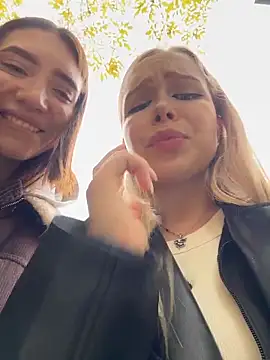 Snapshot of mur_girl chatting on 10.10.25 mur girl online show from 10.10.25