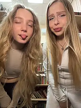 Snapshot of mur_girl chatting on 01.07.26 mur girl online show from 01.07.26