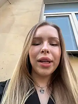 Snapshot of mur_girl chatting on 03.14.26 mur girl online show from 03.14.26