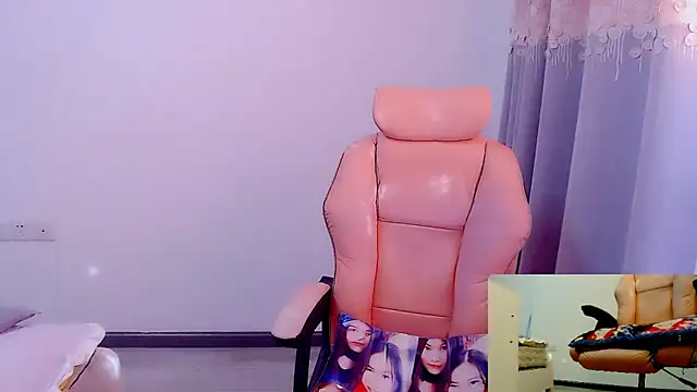 Little-sweet online show from 11.28.25