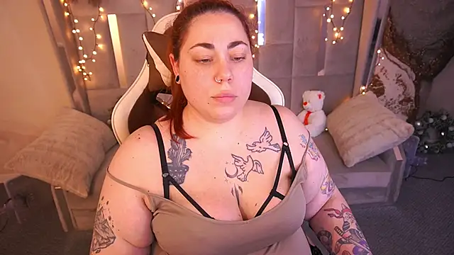 Kittywakee online show from 02.06.26