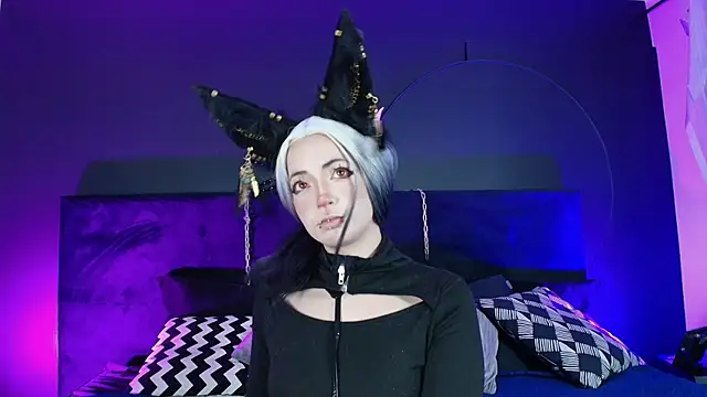 Aylen darkmoor online show from 10.20.25