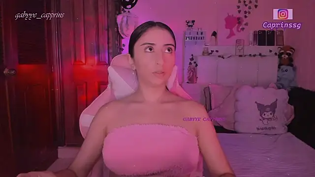 Snapshot of gabyye_capprins chatting on 02.19.26 gabyye capprins online show from 02.19.26