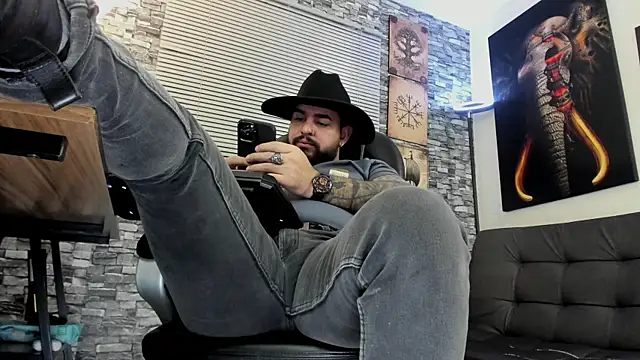 Snapshot of Ethan_Castellano chatting on 06.22.26 Ethan Castellano online show from 06.22.26