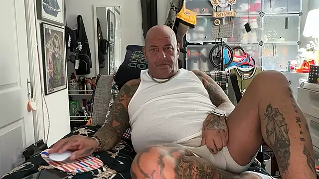 joeytatts66 online show from 10.26.25