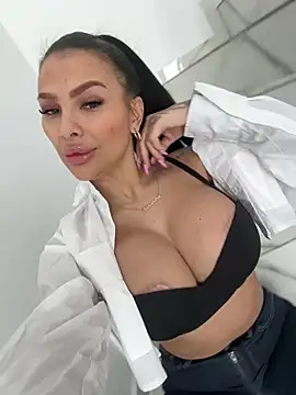 firesbomb777 online show from 02.17.25