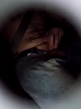 Spunwhiteboy1992 online show from 10.18.25