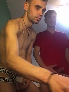 Snapshot of ZuzuGay chatting on 01.17.25 ZuzuGay online show from 01.17.25