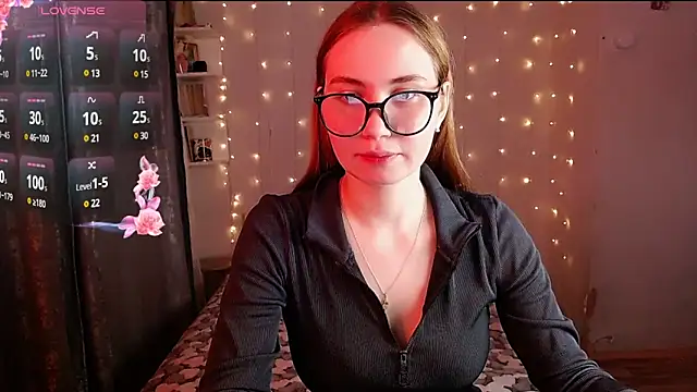 Snapshot of Miya_Mark chatting on 01.07.25 Miya Mark online show from 01.07.25