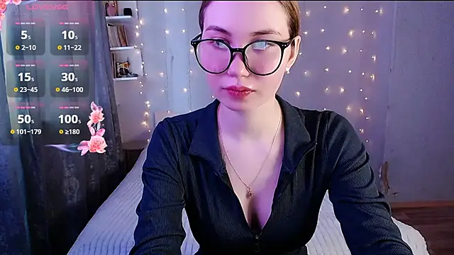 Snapshot of Miya_Mark chatting on 02.21.25 Miya Mark online show from 02.21.25