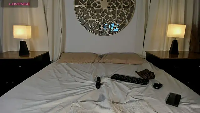 Belliinda 21 online show from 01.31.25