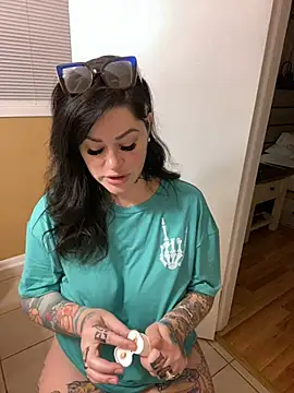 TexasTattooedHouseWife online show from 03.04.25