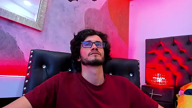 Loggan donnelly online show from 12.15.24