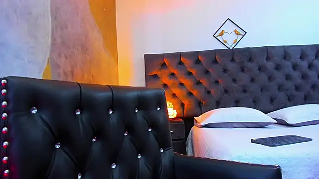 Loggan donnelly online show from 12.22.24