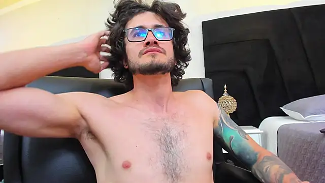 Loggan donnelly online show from 01.15.25