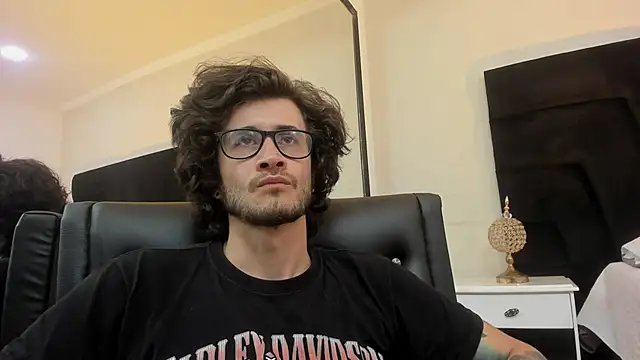 Loggan donnelly online show from 01.29.25