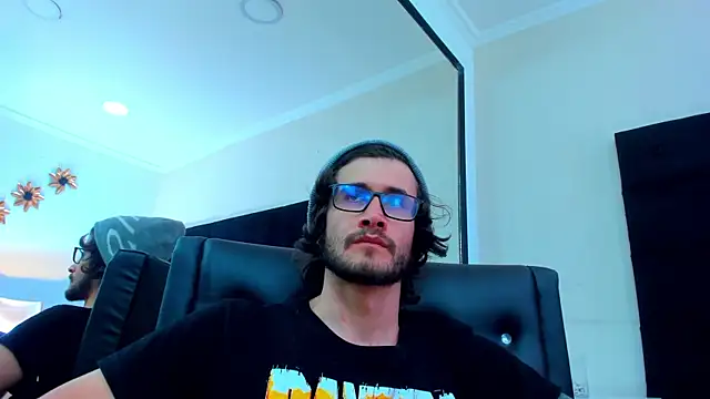 Loggan donnelly online show from 02.23.25