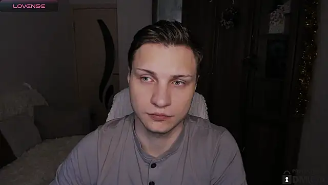 handsome guy01 online show from 12.21.25