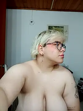 amalia love online show from 10.26.25