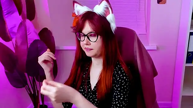 CarolGiggly online show from 11.12.25