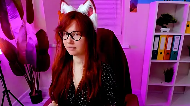 CarolGiggly online show from 11.13.25