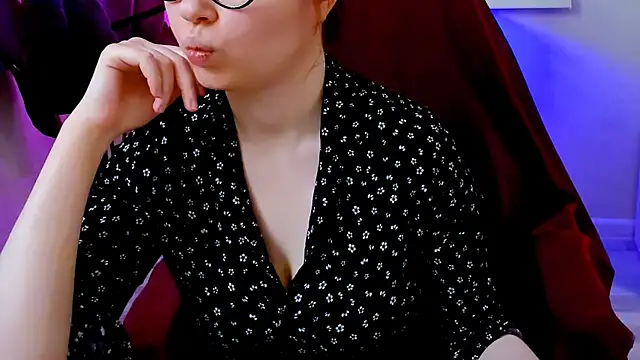 CarolGiggly online show from 12.21.25