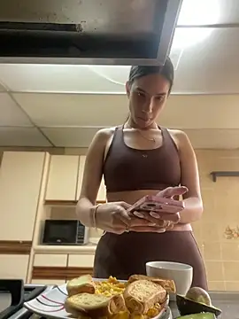 Praga Pink online show from 02.19.26