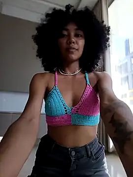 lianisrose online show from 01.23.25