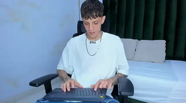 Adam hard  online show from 12.05.24