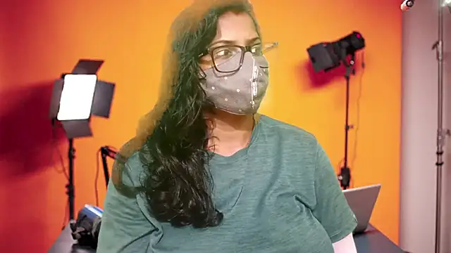 mamoni91 online show from 10.24.25