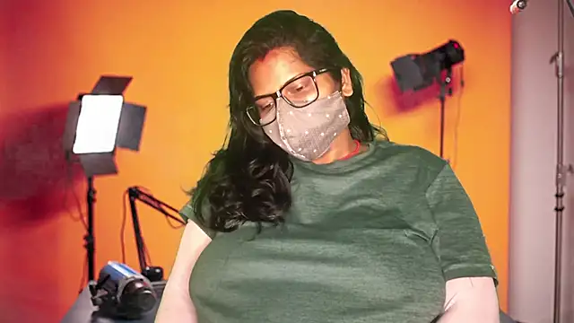 mamoni91 online show from 10.25.25