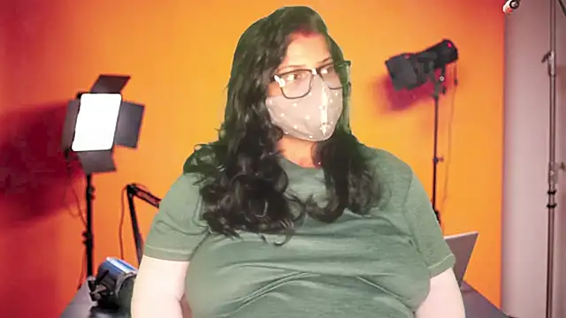 mamoni91 online show from 10.30.25