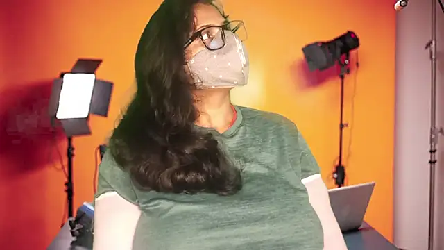 mamoni91 online show from 11.13.25