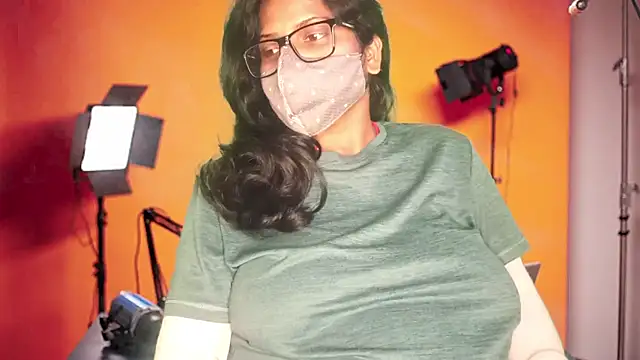 mamoni91 online show from 11.13.25