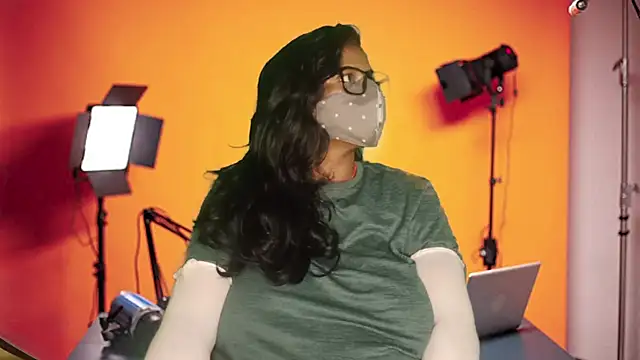 mamoni91 online show from 11.30.25