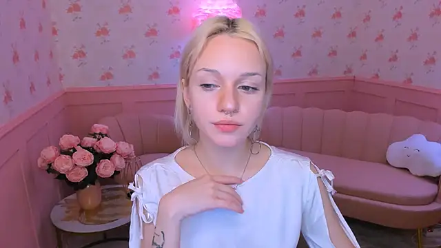 VelvetVixen155 online show from 12.10.24