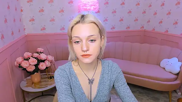 VelvetVixen155 online show from 12.16.24