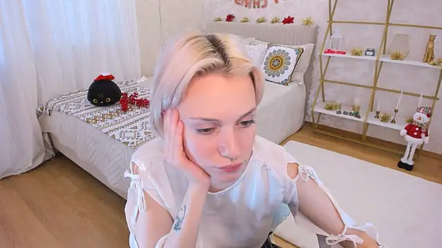 VelvetVixen155 online show from 12.23.24