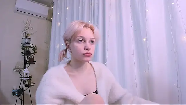 VelvetVixen155 online show from 01.24.25