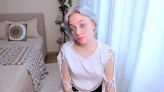 VelvetVixen155 online show from 02.04.25