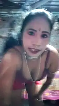 Snapshot of Hotty-dola chatting on 12.23.24 Hotty-dola online show from 12.23.24