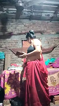 Snapshot of Hotty-dola chatting on 12.26.24 Hotty-dola online show from 12.26.24