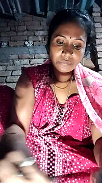 Snapshot of Hotty-dola chatting on 01.19.25 Hotty-dola online show from 01.19.25