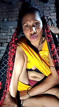 Snapshot of Hotty-dola chatting on 01.21.25 Hotty-dola online show from 01.21.25