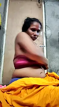 Snapshot of Hotty-dola chatting on 01.28.25 Hotty-dola online show from 01.28.25