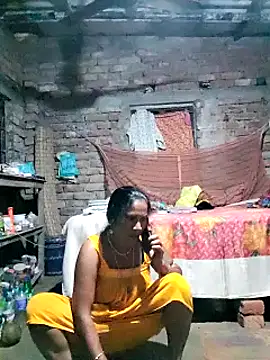 Snapshot of Hotty-dola chatting on 03.09.25 Hotty-dola online show from 03.09.25