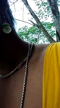 Snapshot of Hotty-dola chatting on 03.22.25 Hotty-dola online show from 03.22.25